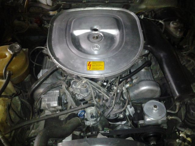 1983 Blue Mercedes-Benz SL-Class Convertible