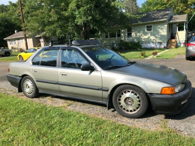1991 Silver Honda Accord Sedan