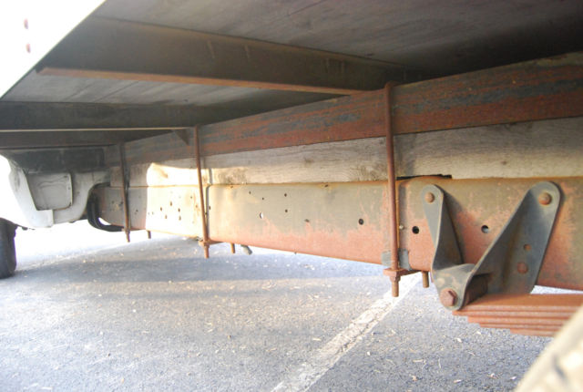 1991 White Ford E-Series Van