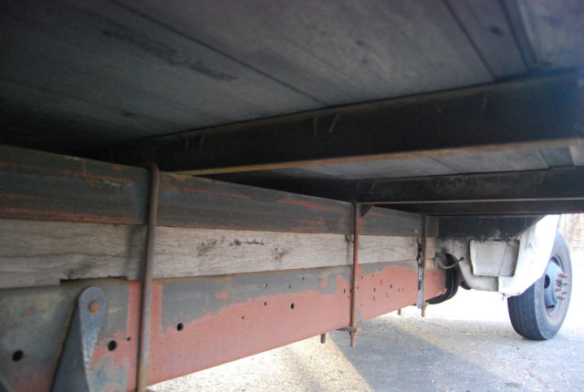 1991 White Ford E-Series Van