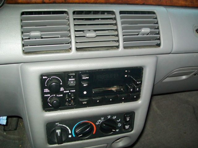 1994 White Chrysler New Yorker Sedan