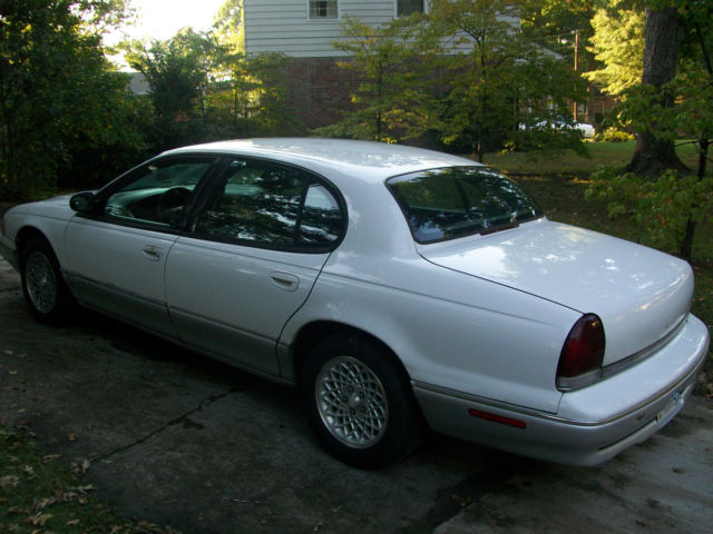 1994 White Chrysler New Yorker Sedan