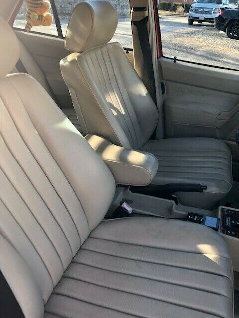 1992 Red Mercedes-Benz 190-Series