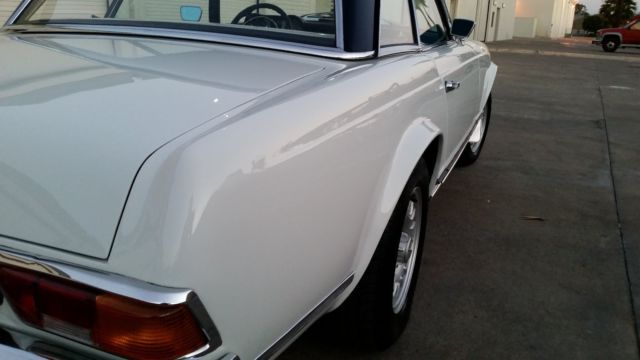 1968 White Mercedes-Benz SL-Class Convertible