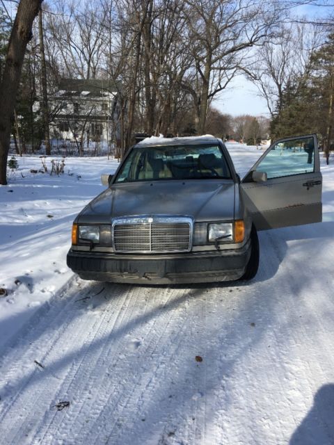 1993 Tan Mercedes-Benz E-Class Sedan