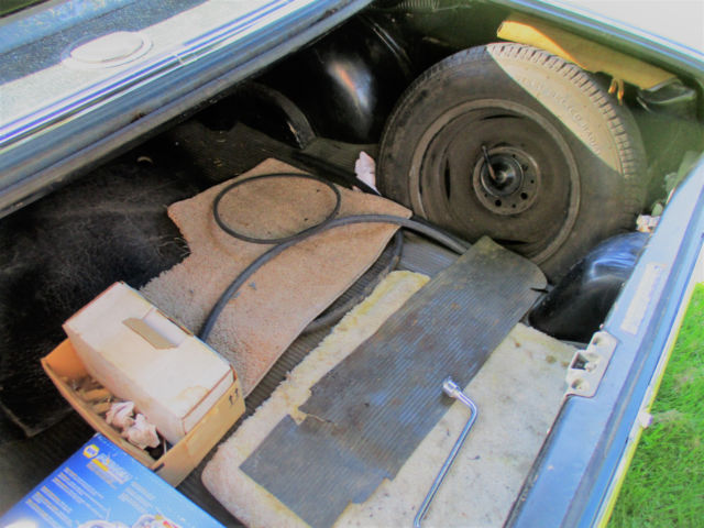 1968 Blue Mercedes-Benz 200-Series W 115