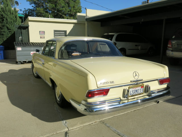 1963 White Mercedes-Benz 200-Series Coupe
