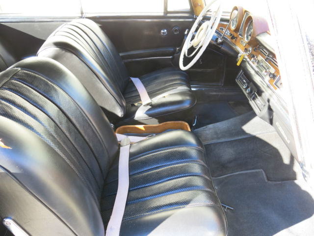 1963 White Mercedes-Benz 200-Series Coupe