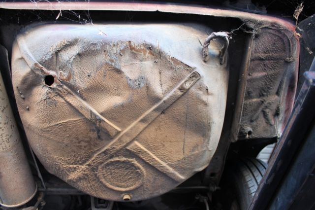 1978 Red Mercedes-Benz 200-Series Sedan