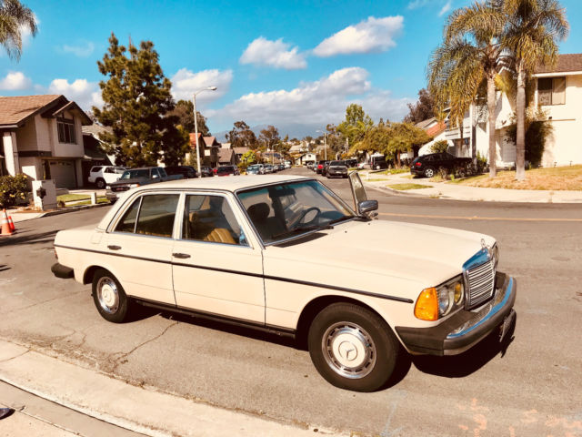 1982 Tan Mercedes-Benz 200-Series Sedan 4 Door