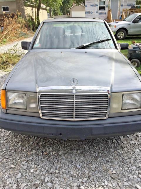 1988 Silver Mercedes-Benz E-Class