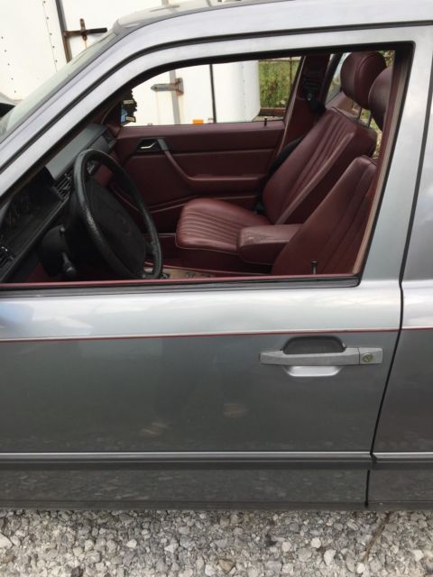 1988 Silver Mercedes-Benz E-Class