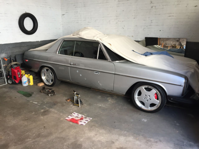 1974 Silver Mercedes-Benz 200-Series Coupe