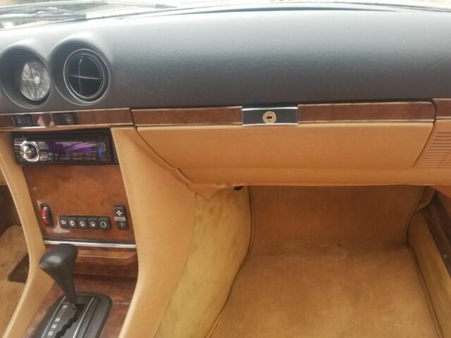 1984 Gold Mercedes-Benz SL-Class Convertible