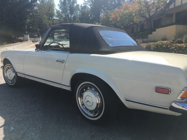 1970 White Mercedes-Benz SL-Class Convertible