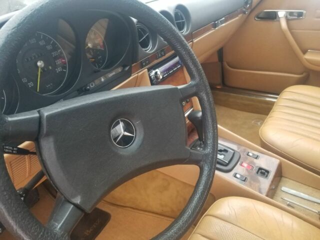 1984 Gold Mercedes-Benz SL-Class Convertible