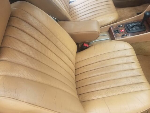 1984 Gold Mercedes-Benz SL-Class Convertible