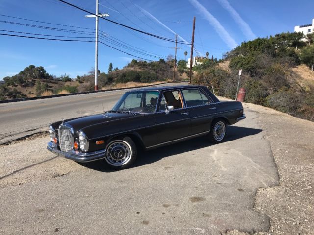 1973 Brown Mercedes-Benz 200-Series Sedan