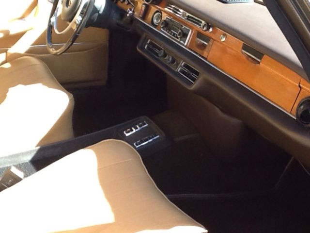 1973 Brown Mercedes-Benz 200-Series Sedan