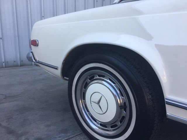 1970 White Mercedes-Benz SL-Class Convertible