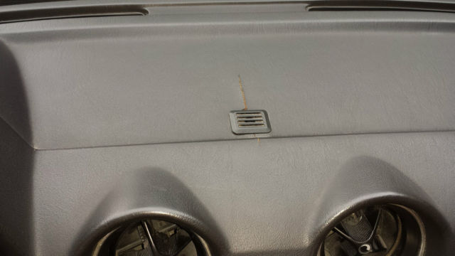 1982 WHITE Mercedes-Benz 300-Series Coupe