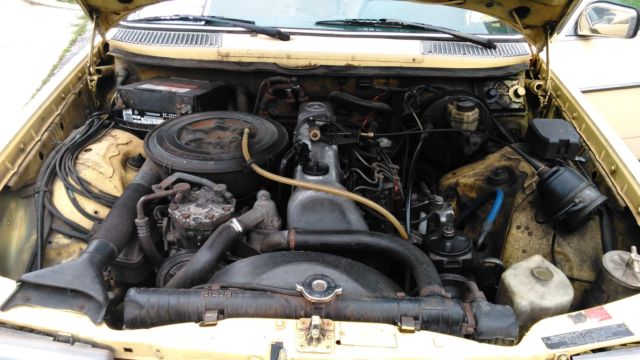 1977 Yellow Mercedes-Benz 300-Series Sedan