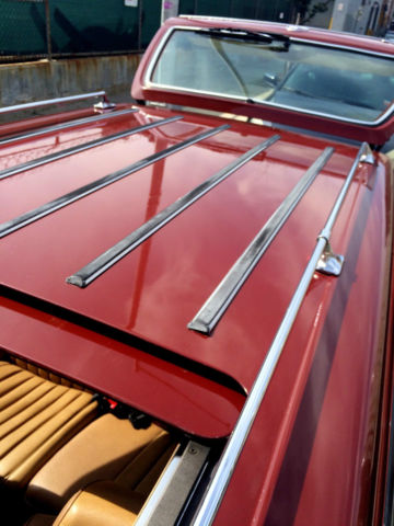 1984 orient red Mercedes-Benz 300-Series Wagon