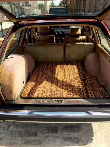 1984 orient red Mercedes-Benz 300-Series Wagon