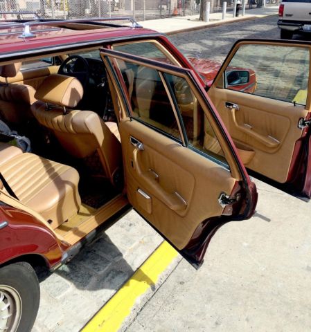 1984 orient red Mercedes-Benz 300-Series Wagon