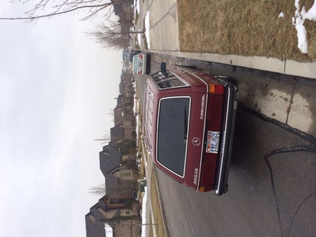 1985 Burgundy Mercedes-Benz 300-Series Wagon