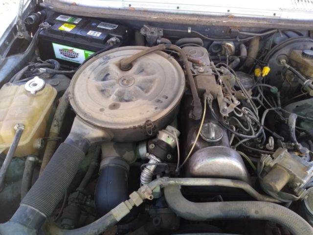 1982 Silver Mercedes-Benz 300-Series Coupe