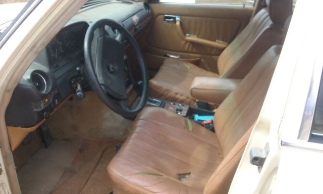 1983 Tan Mercedes-Benz 300-Series Sedan