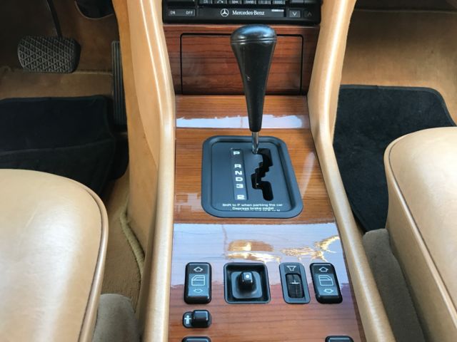 1991 Blue Mercedes-Benz 300-Series Sedan