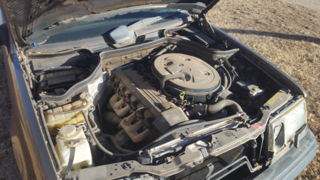 1988 Brown Mercedes-Benz 300-Series Sedan