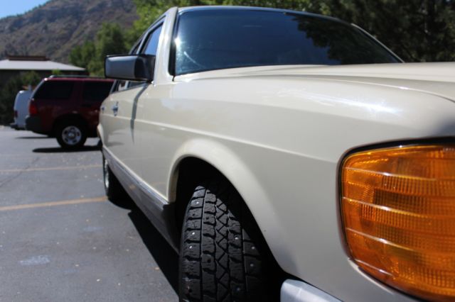 1981 Mercedes-Benz 300-Series