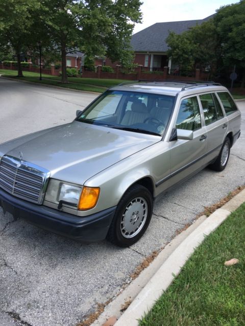 1989 Mercedes-Benz 300-Series