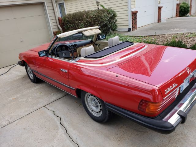 1985 Red Mercedes-Benz SL-Class Convertible