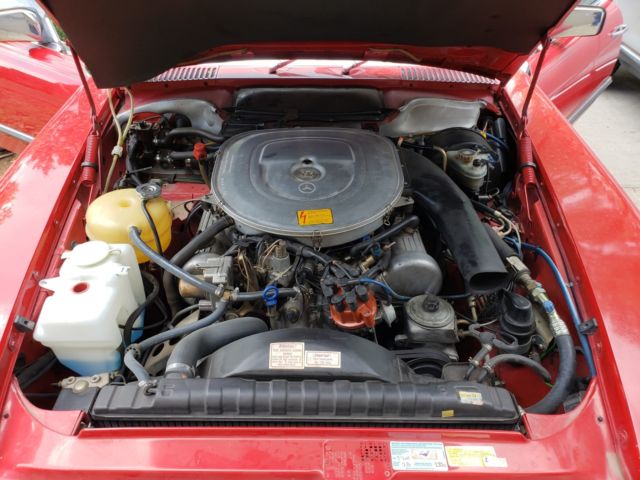 1985 Red Mercedes-Benz SL-Class Convertible