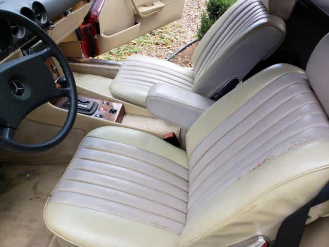 1985 Red Mercedes-Benz SL-Class Convertible