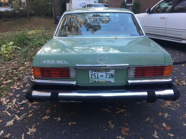 1974 Green Mercedes-Benz 400-Series