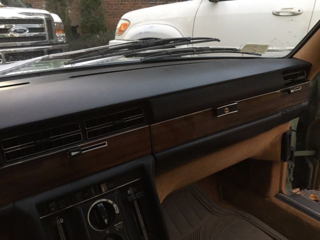 1974 Green Mercedes-Benz 400-Series