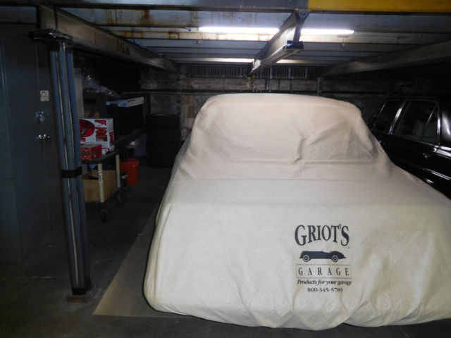 1979 Burgundy Mercedes-Benz 6.9 Sedan