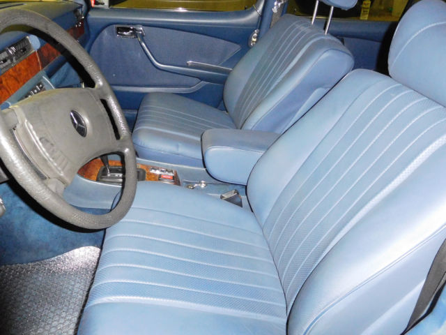 1979 Burgundy Mercedes-Benz 6.9 Sedan