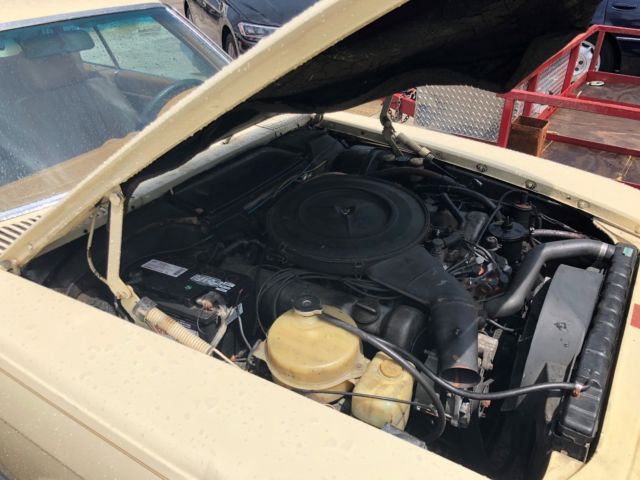 1974 Yellow Mercedes-Benz SL-Class Coupe