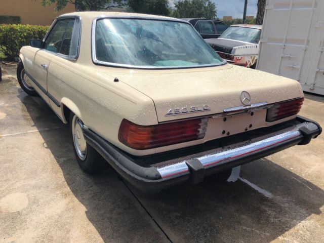 1974 Yellow Mercedes-Benz SL-Class Coupe