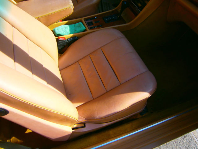 1984 Black Mercedes-Benz 500-Series Coupe