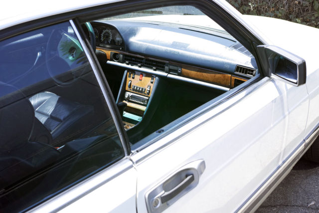 1984 Mercedes-Benz 500-Series