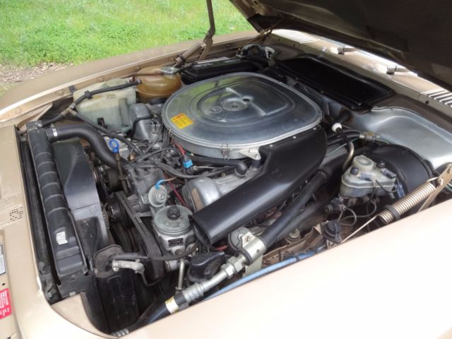 1991 White Mercedes-Benz SL-Class