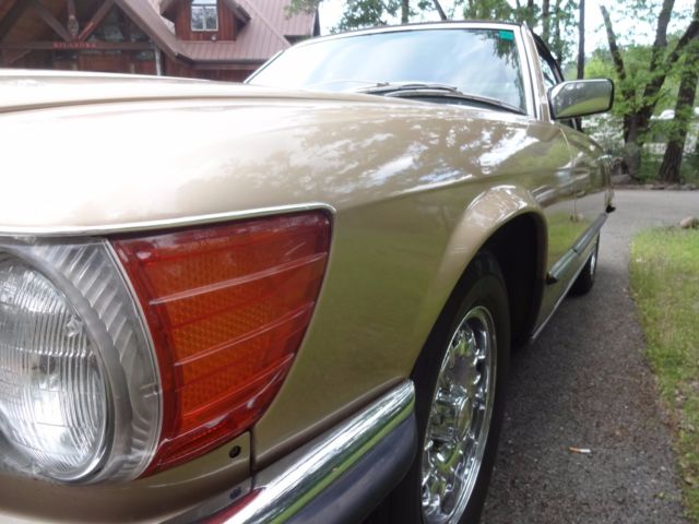 1991 White Mercedes-Benz SL-Class