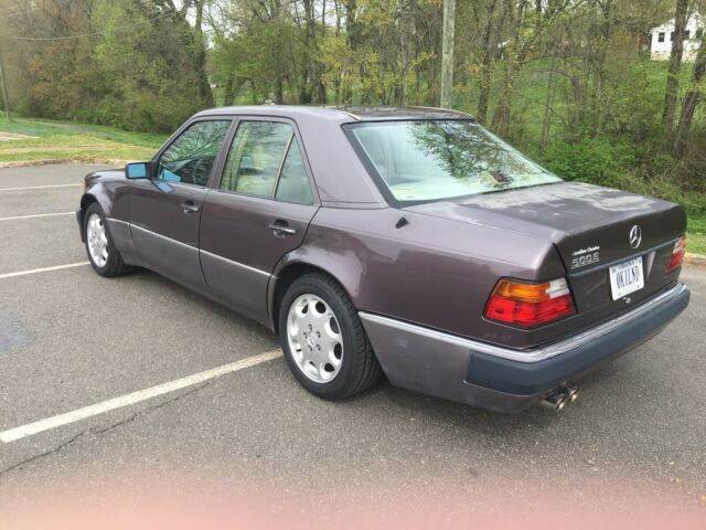 1992 Bornite Mercedes-Benz 500-Series Sedan